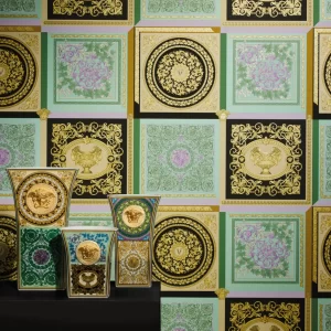 versace 5 baroque tile mint green black gold wallpaper 38704 1 room 1024x - Donato Colori